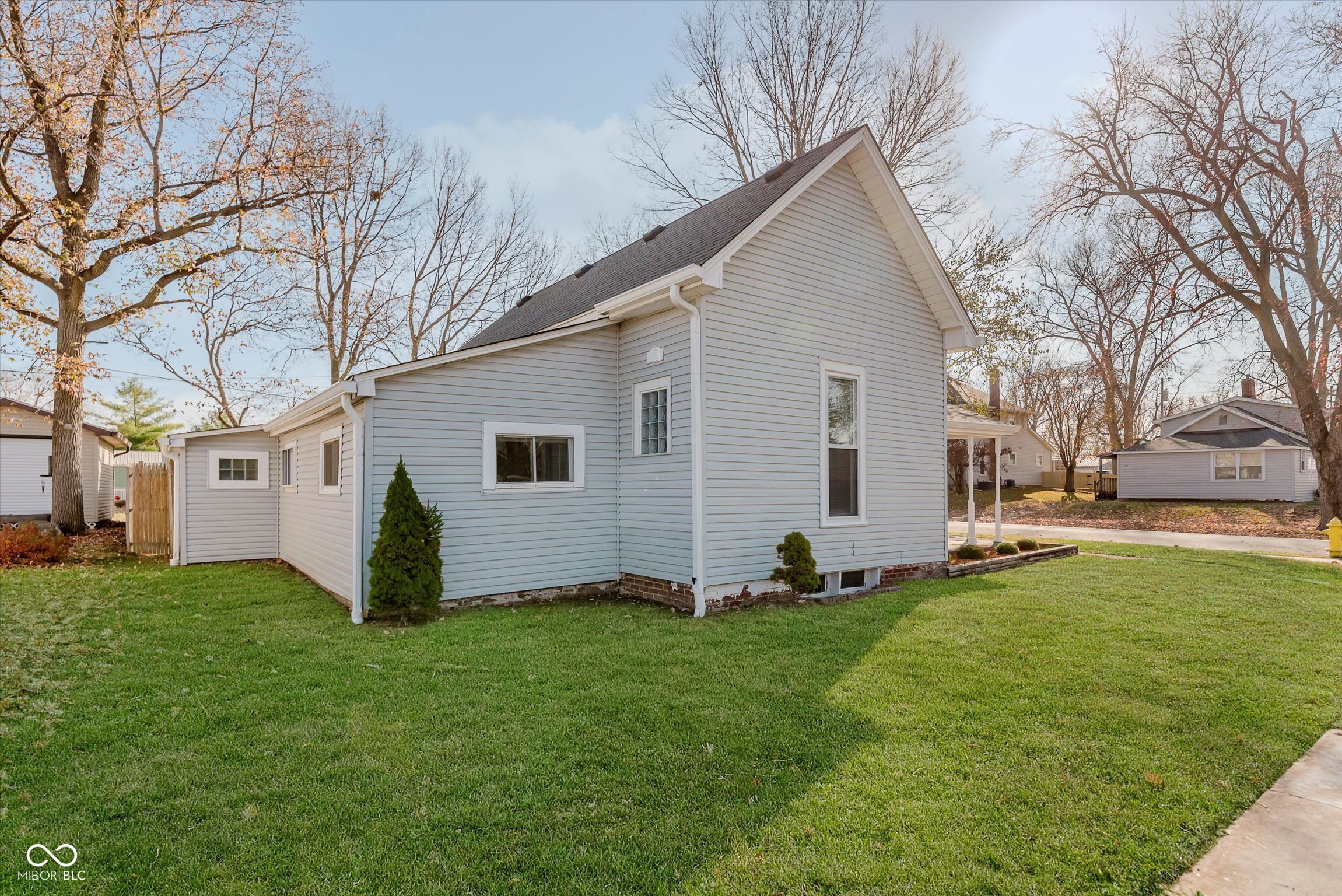 1508 Monument Street