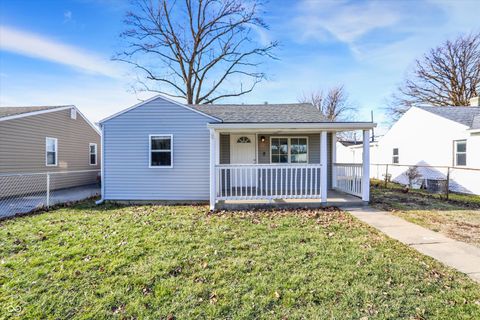 Photo of 1106 S Dequincy Street, Indianapolis, IN 46203 (MLS # 22079356)