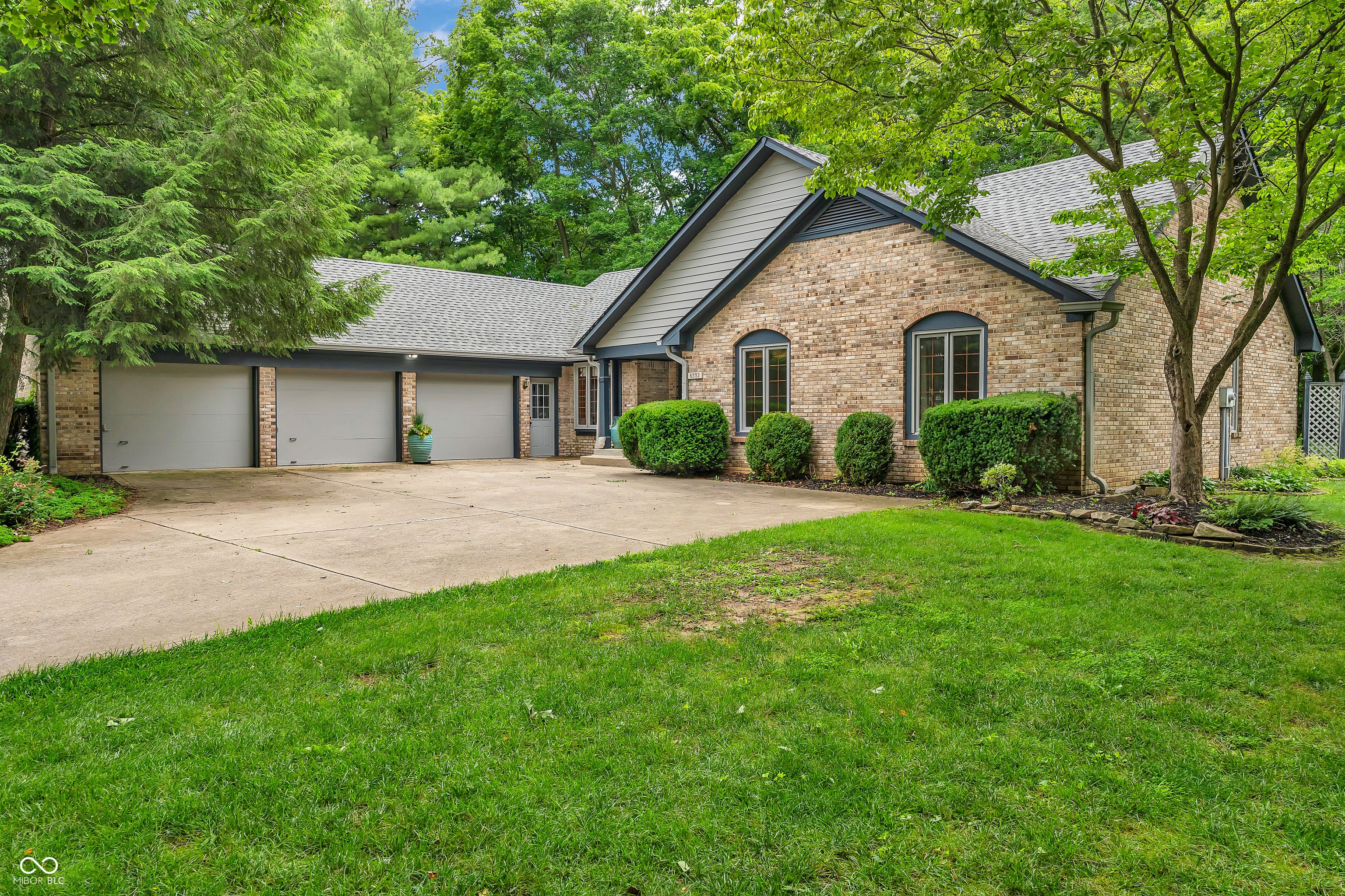 6992 Forest Ridge Court