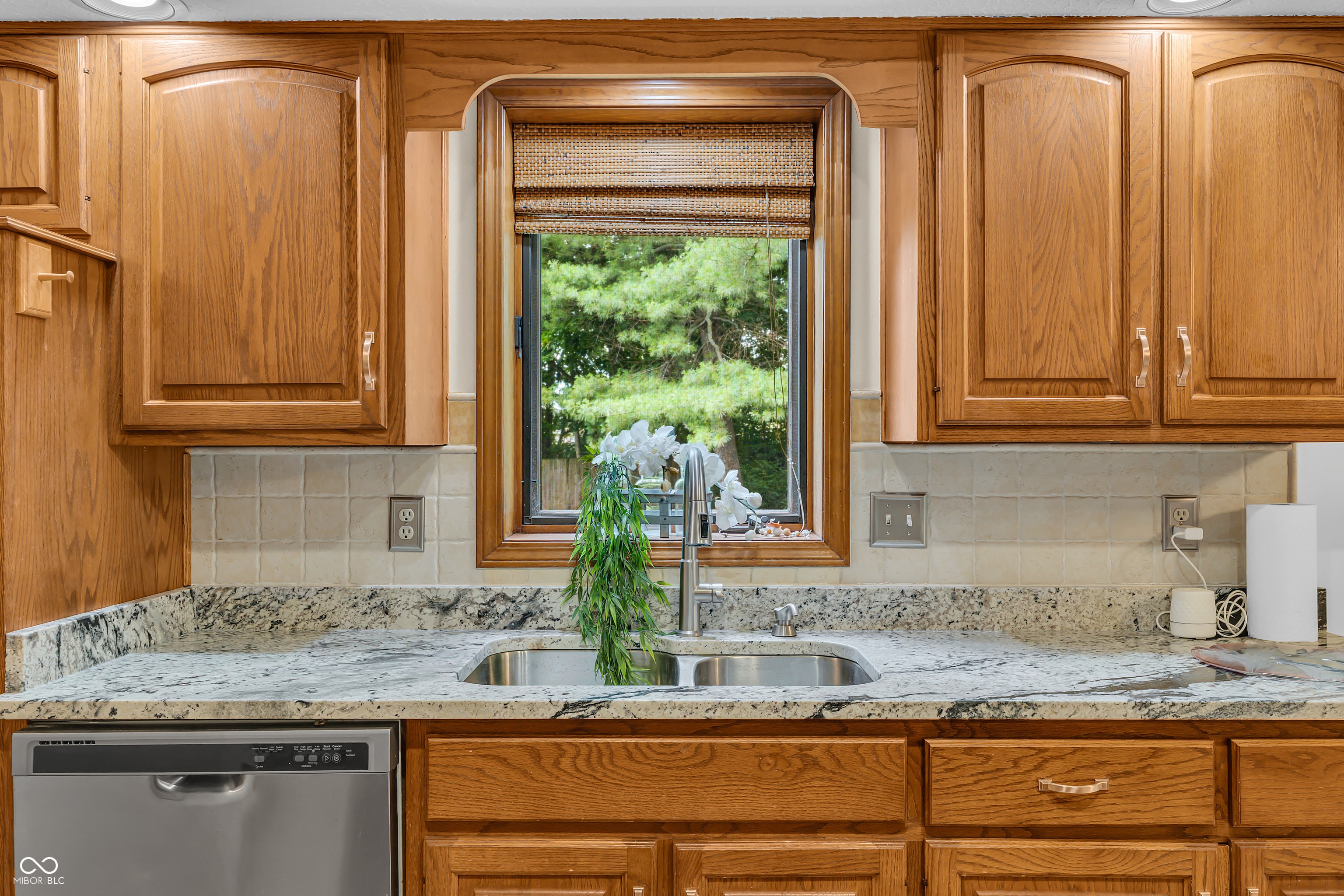 6992 Forest Ridge Court