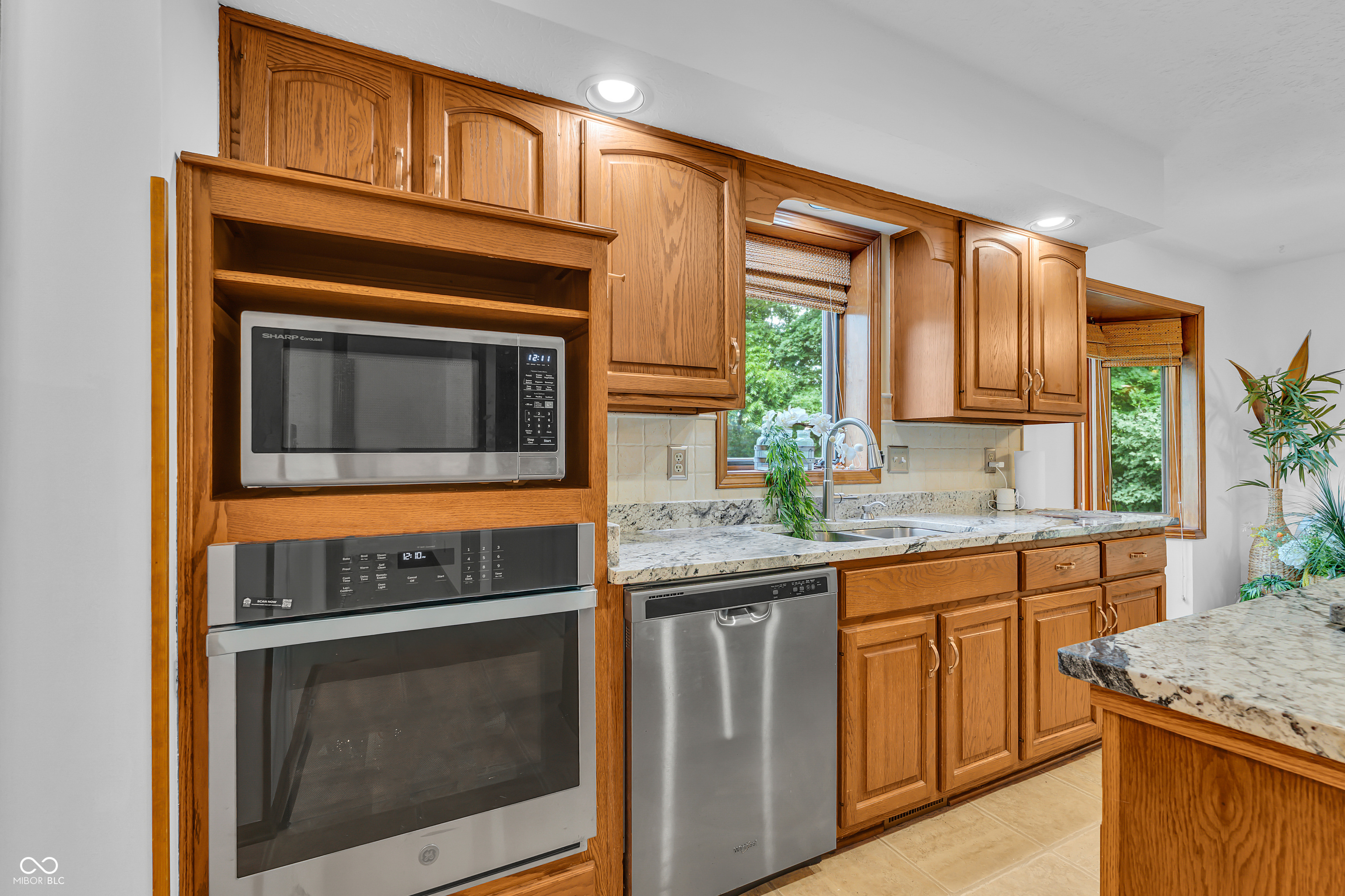 6992 Forest Ridge Court