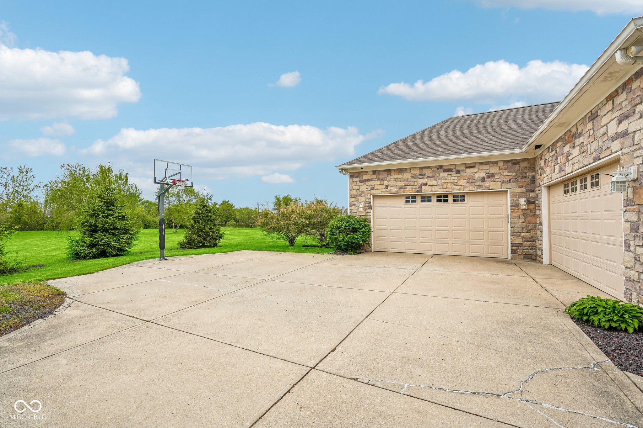 3274 Paddock Road