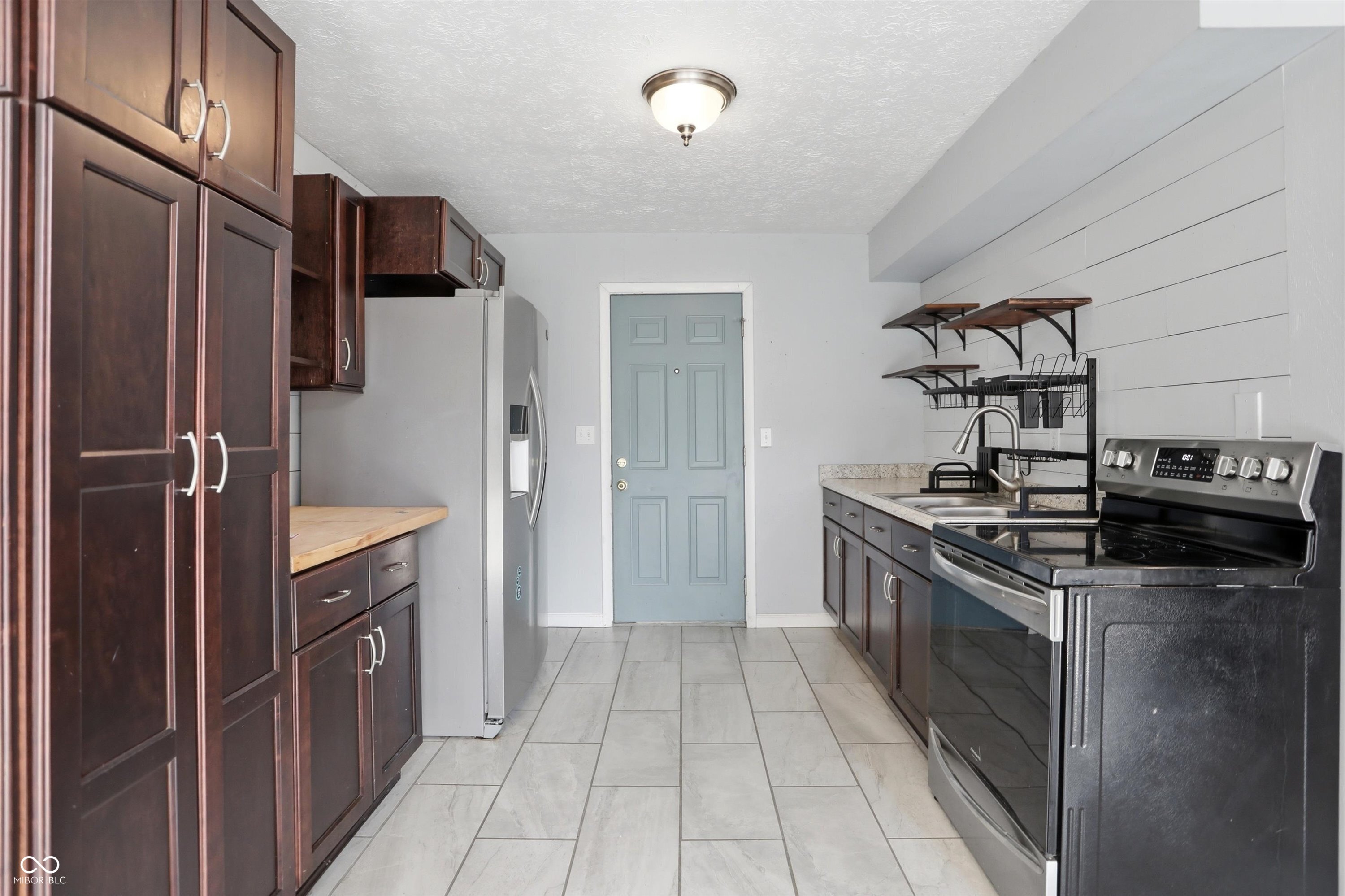 3609 Mockingbird Lane