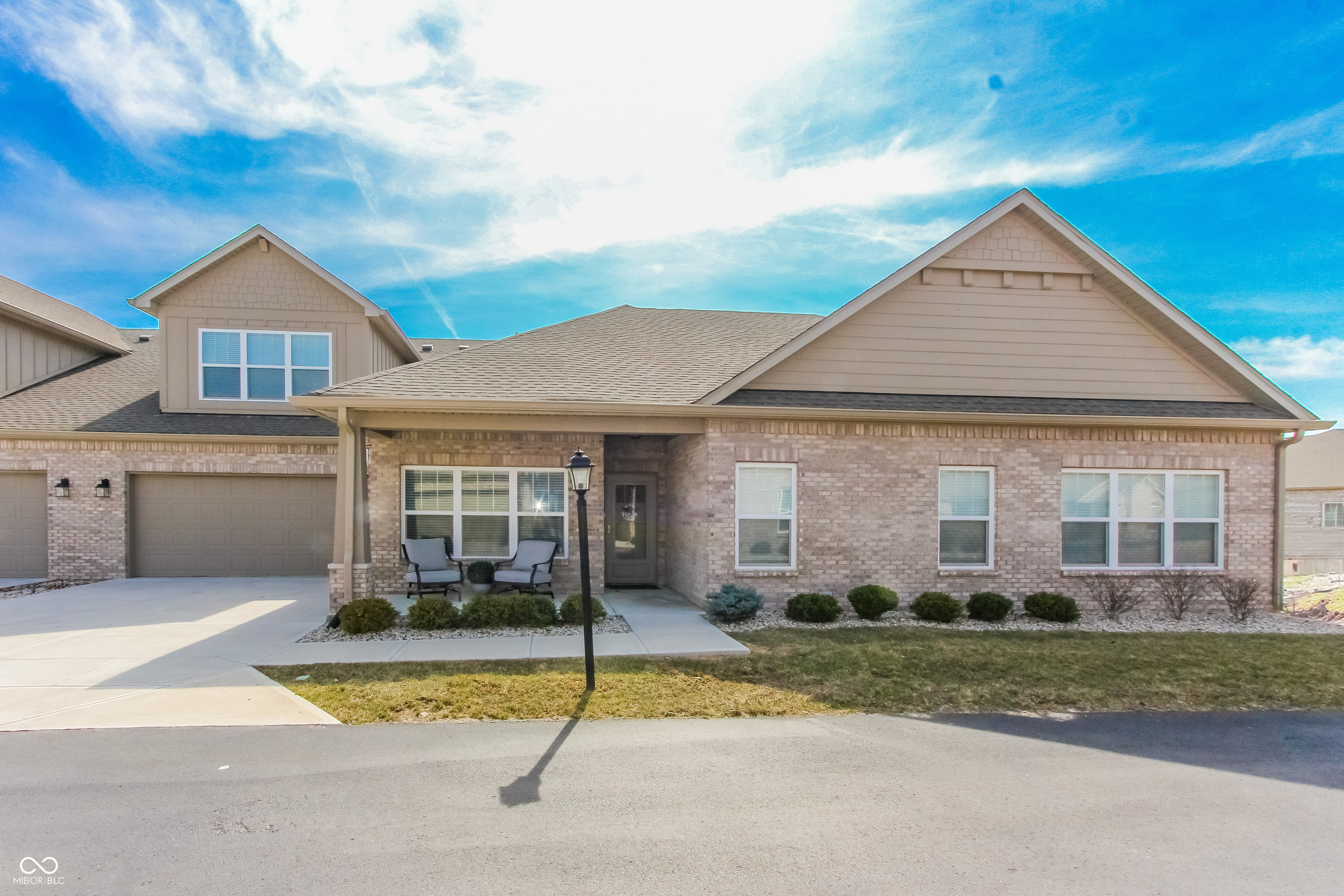 2326 Saddle Drive