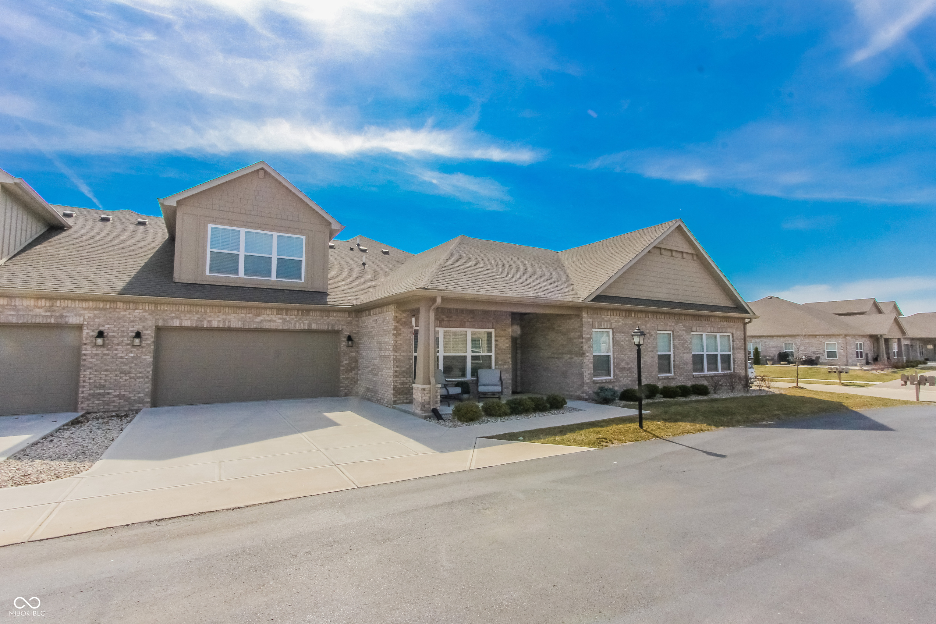 2326 Saddle Drive