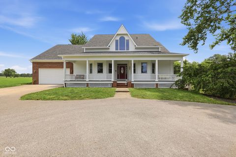 Photo of 6239 W 600 S, Trafalgar, IN 46181 (MLS # 22115054)