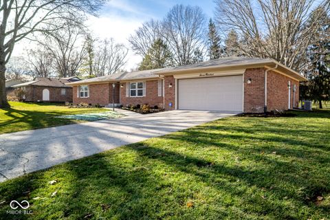 Photo of 700 Ridge Road, Greenwood, IN 46142 (MLS # 22078420)