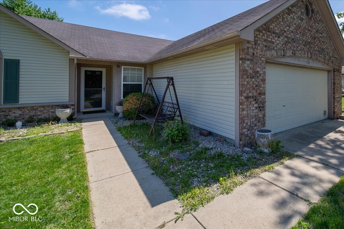 725 Lake Shore Road