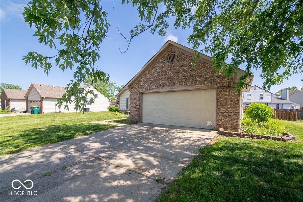 725 Lake Shore Road