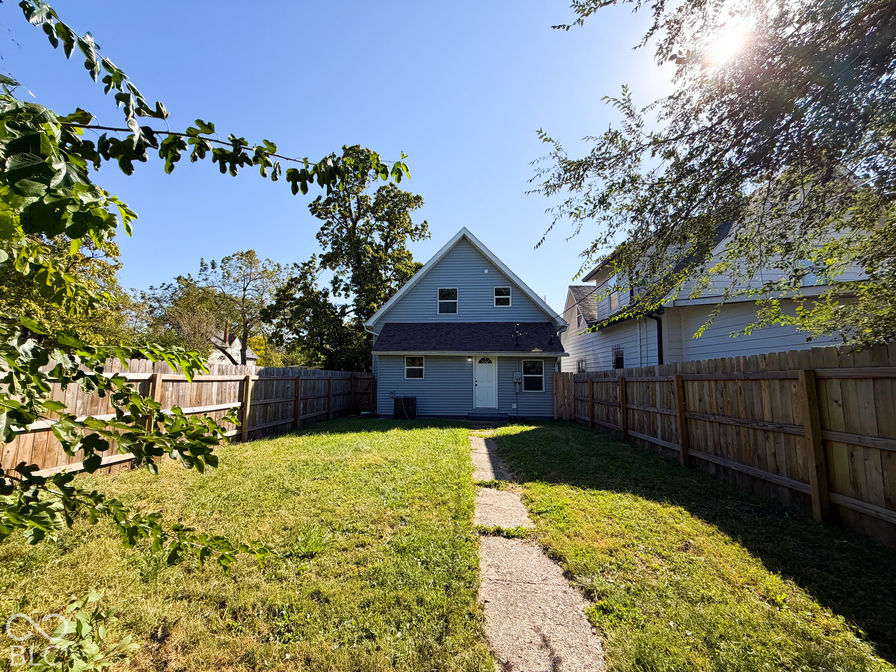 1058 W 29th Street