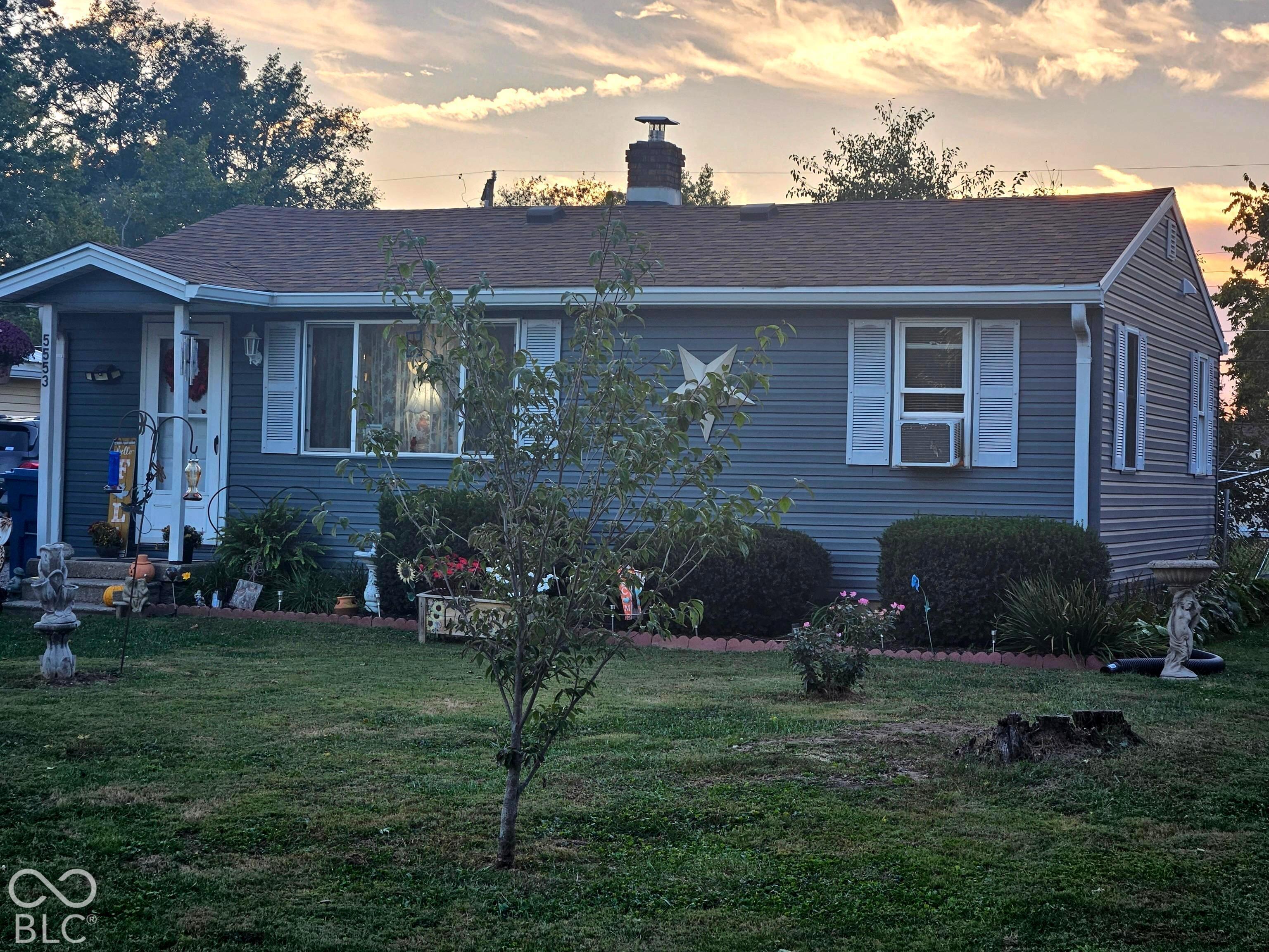 5553 N Clover Elm Drive