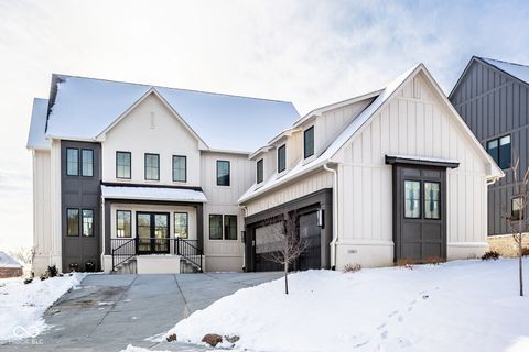 Photo of 731 Chatham Hills Court, Westfield, IN 46074 (MLS # 22068650)