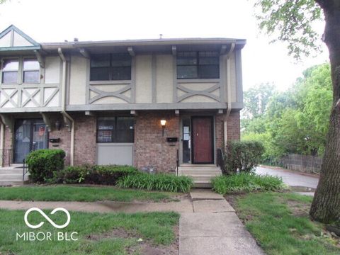 Photo of 8123 E 20th Street, Indianapolis, IN 46219 (MLS # 22102690)