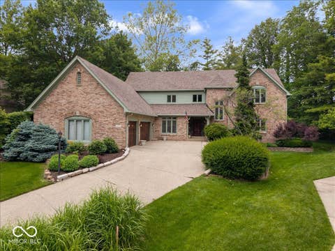 Photo of 4610 Hickory Court, Zionsville, IN 46077 (MLS # 22096860)
