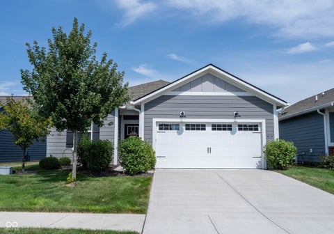 Photo of 812 Bulger Lane, Westfield, IN 46074 (MLS # 22125789)