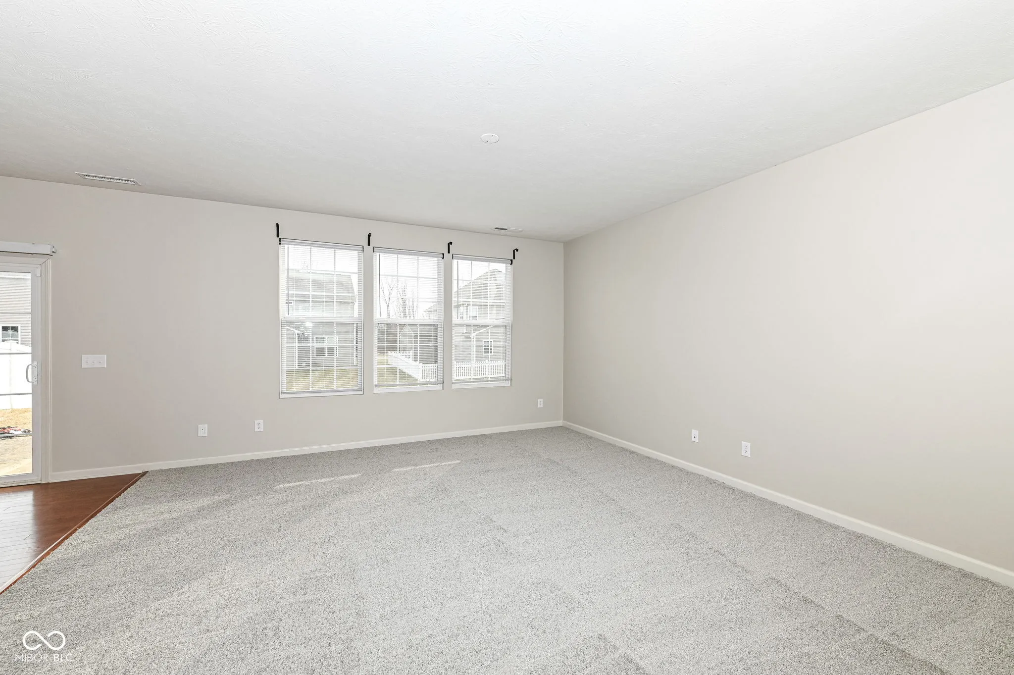 Whitestown, Indiana 46075, United States, 4 Bedrooms Bedrooms, ,3 BathroomsBathrooms,Residential,Active,72824