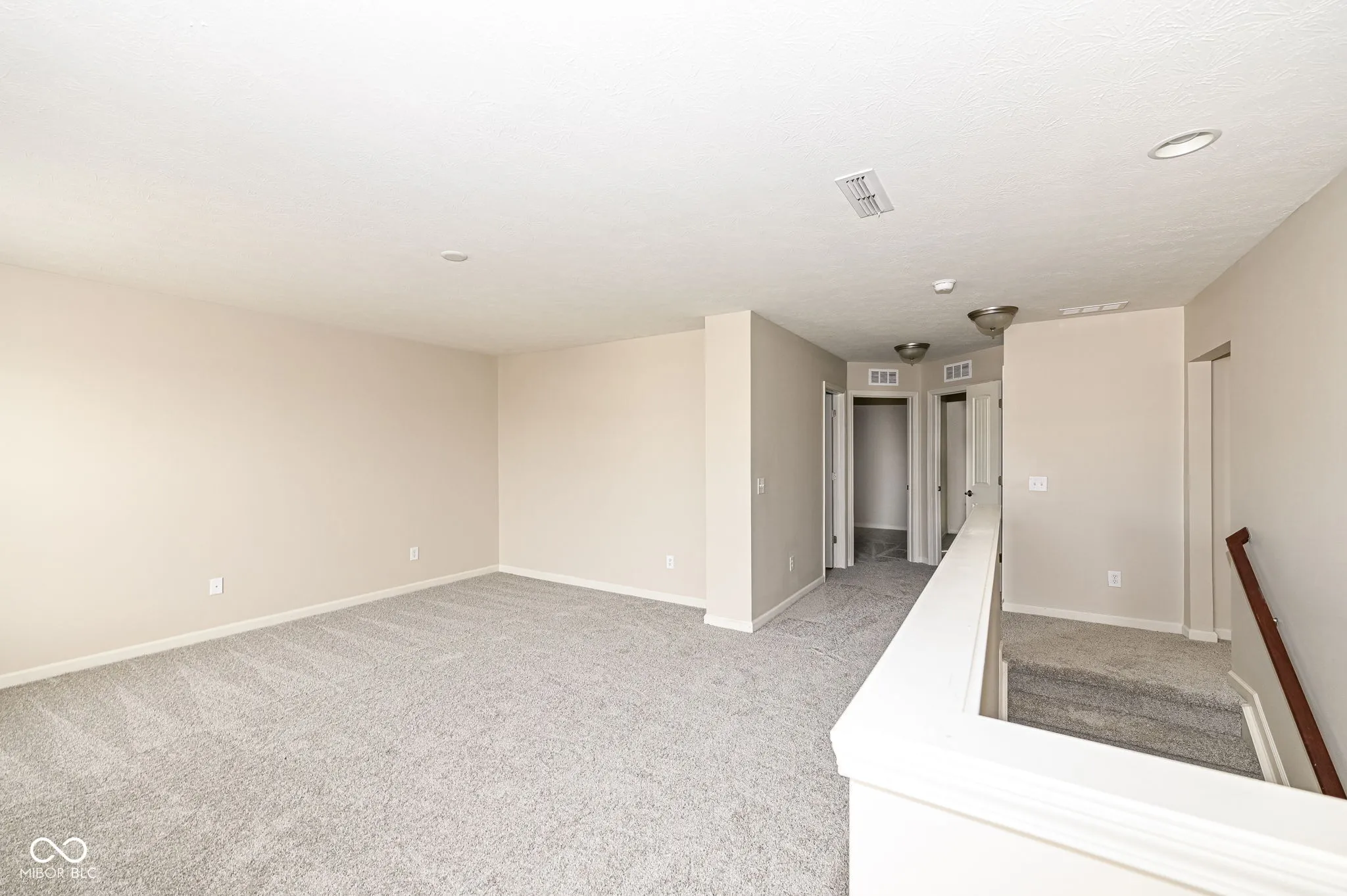 Whitestown, Indiana 46075, United States, 4 Bedrooms Bedrooms, ,3 BathroomsBathrooms,Residential,Active,72824