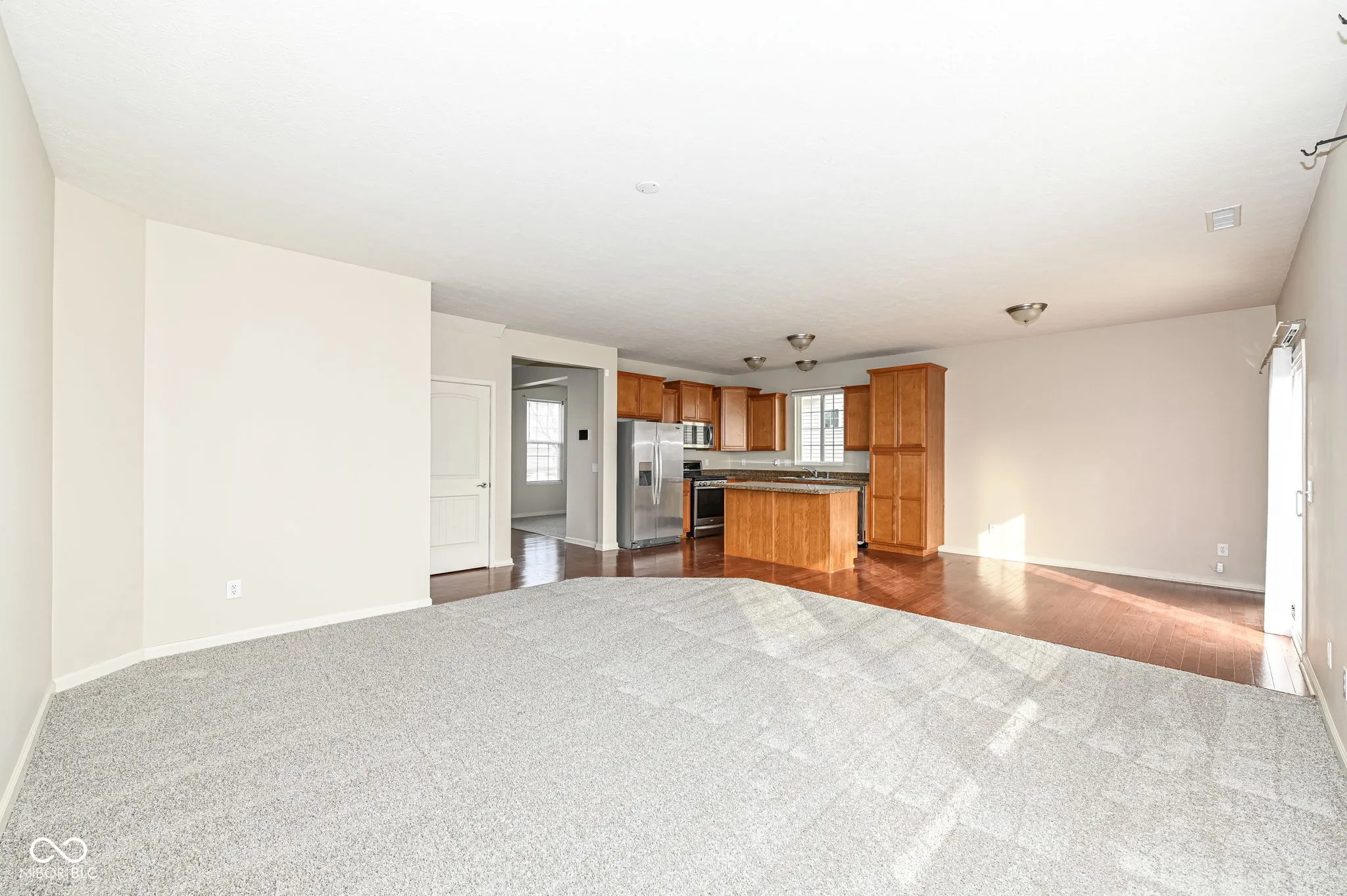 Whitestown, Indiana 46075, United States, 4 Bedrooms Bedrooms, ,3 BathroomsBathrooms,Residential,Active,72824