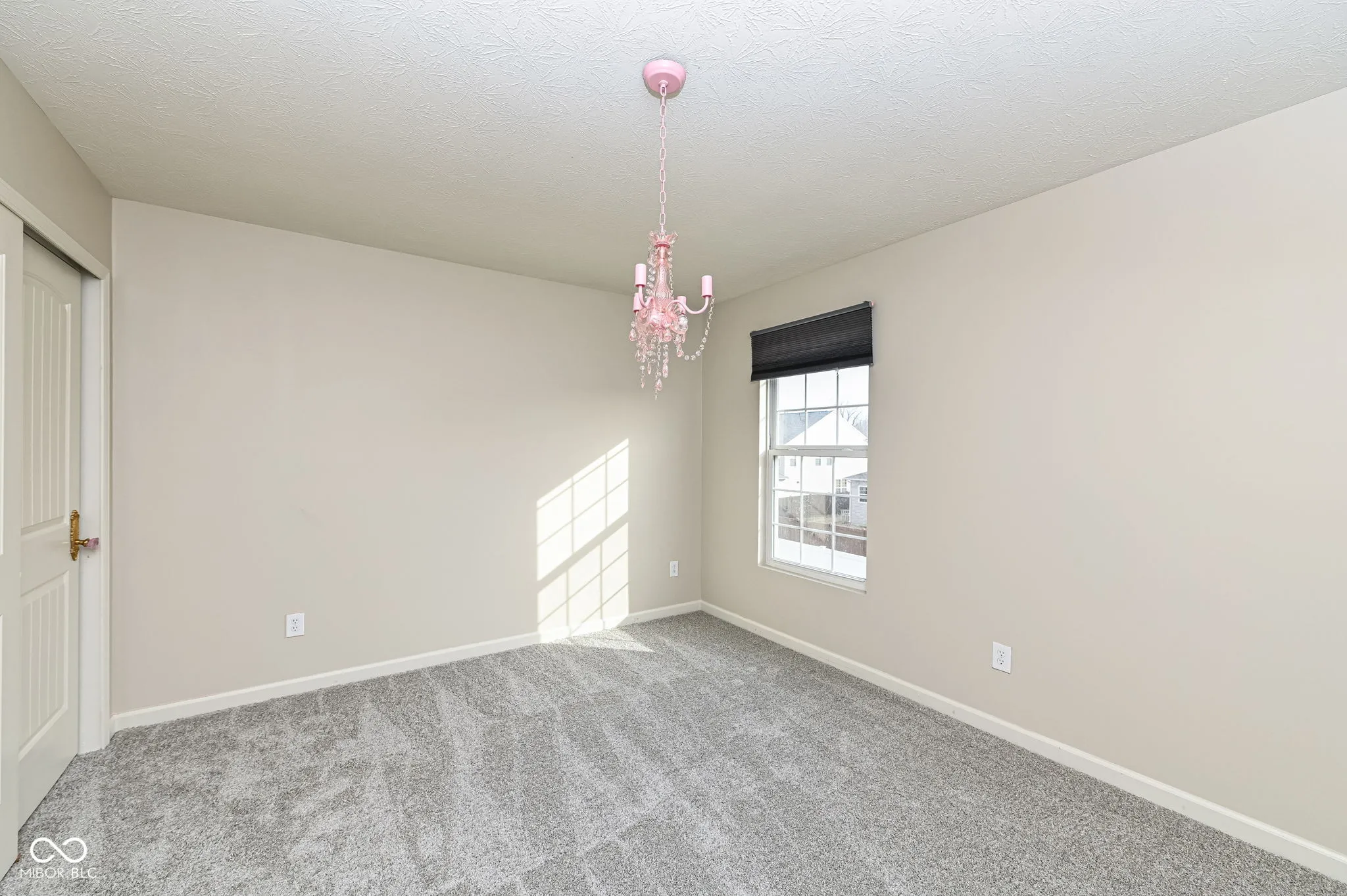 Whitestown, Indiana 46075, United States, 4 Bedrooms Bedrooms, ,3 BathroomsBathrooms,Residential,Active,72824