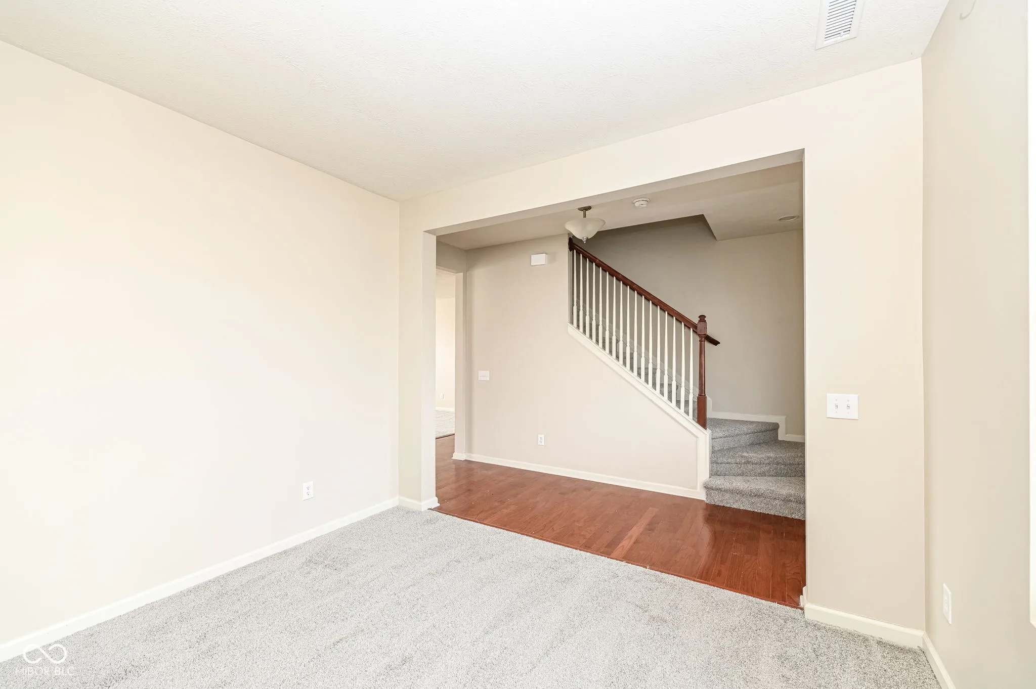 Whitestown, Indiana 46075, United States, 4 Bedrooms Bedrooms, ,3 BathroomsBathrooms,Residential,Active,72824