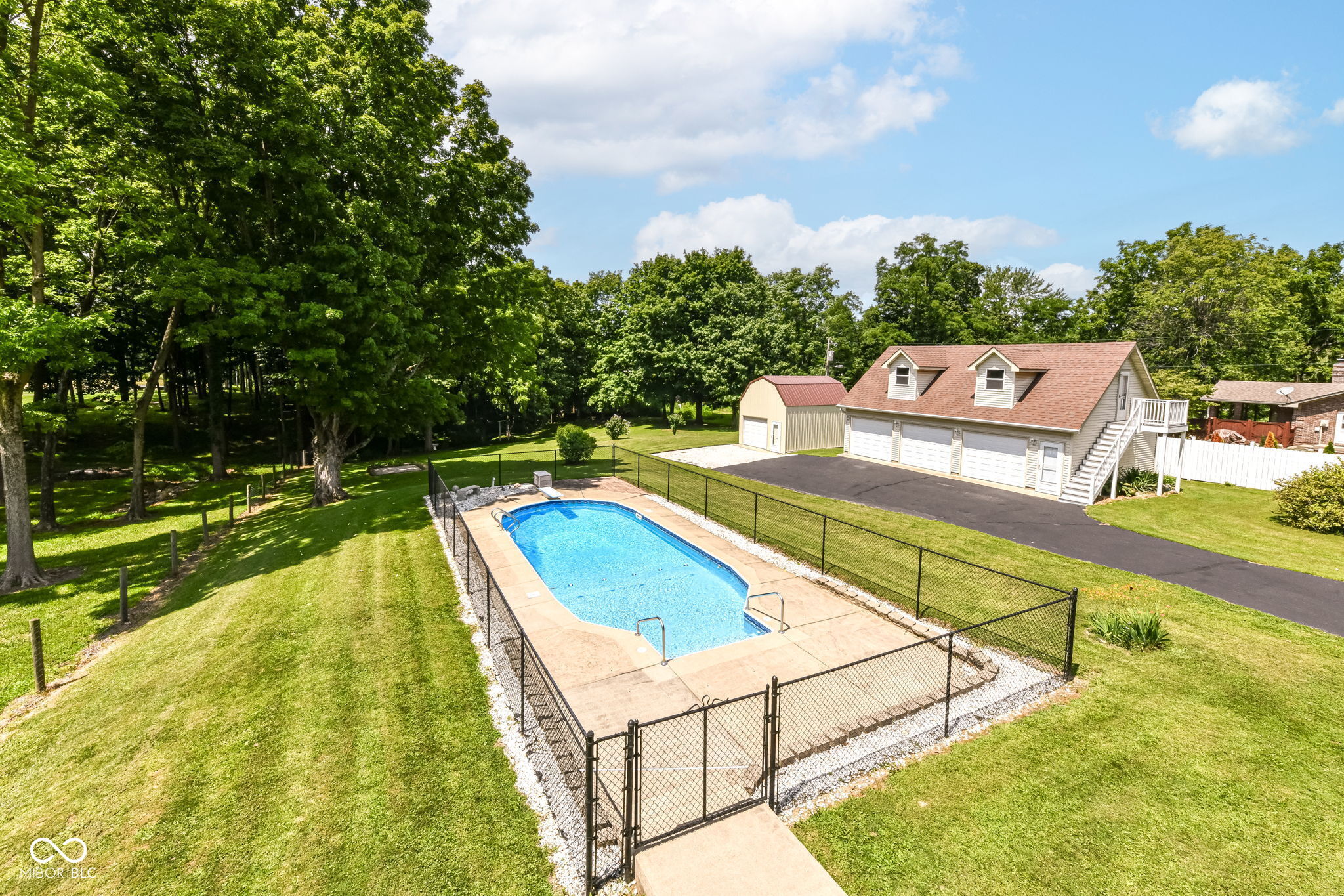 11698 N Bethesda Road