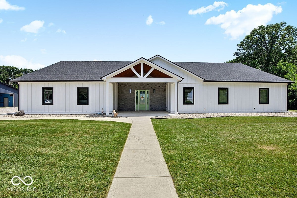 1325 Middle Jamestown Road