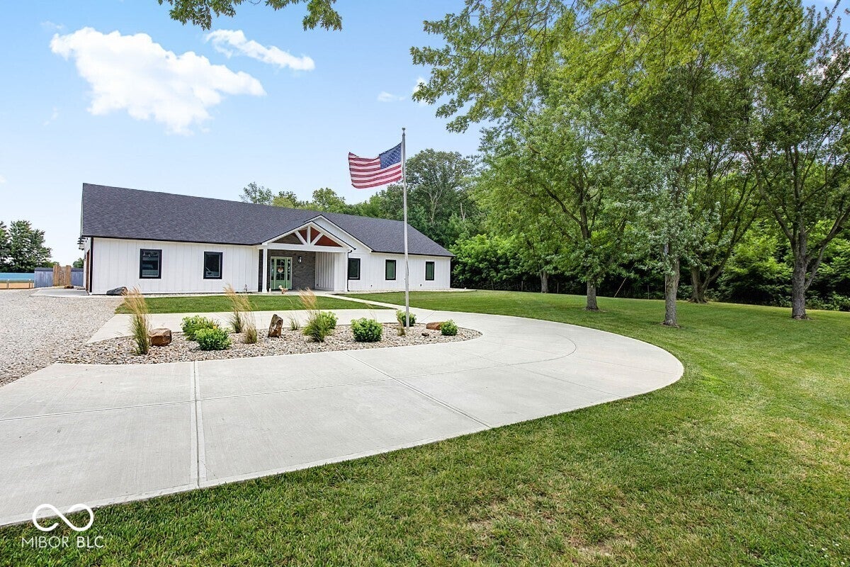 1325 Middle Jamestown Road