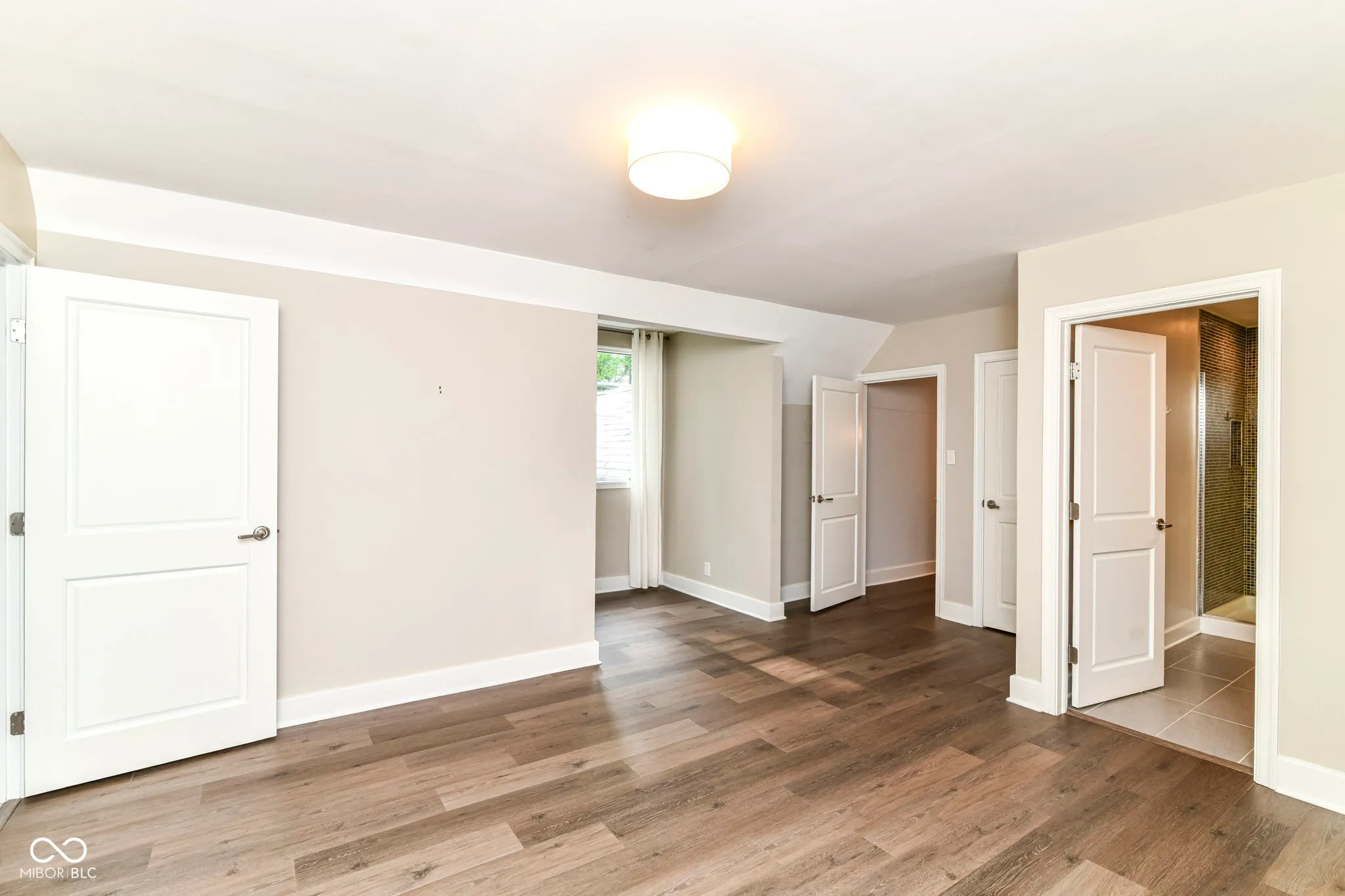 Indianapolis, Indiana 46260, United States, 4 Bedrooms Bedrooms, ,4 BathroomsBathrooms,Residential,Active,146727