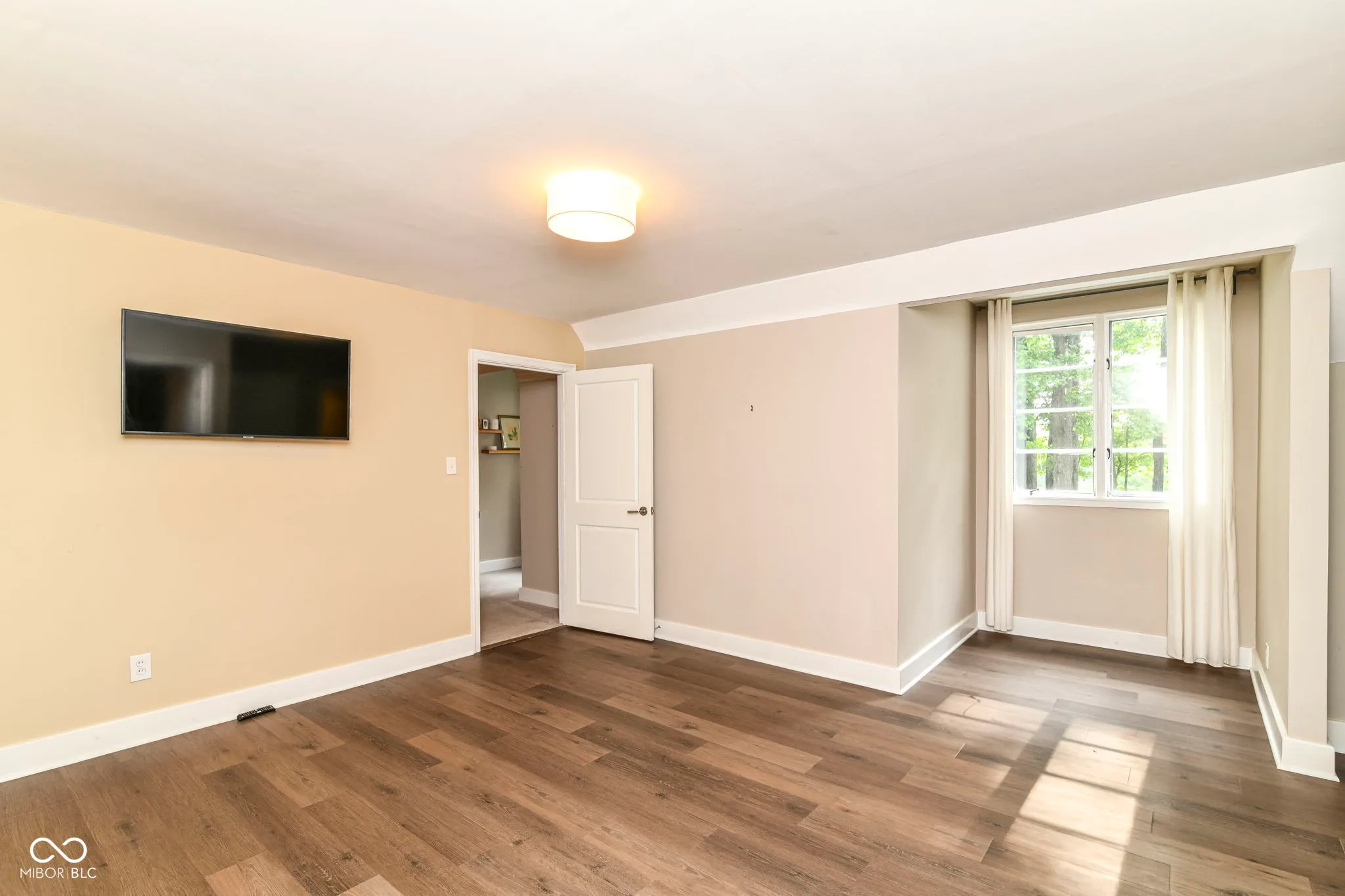 Indianapolis, Indiana 46260, United States, 4 Bedrooms Bedrooms, ,4 BathroomsBathrooms,Residential,Active,146727