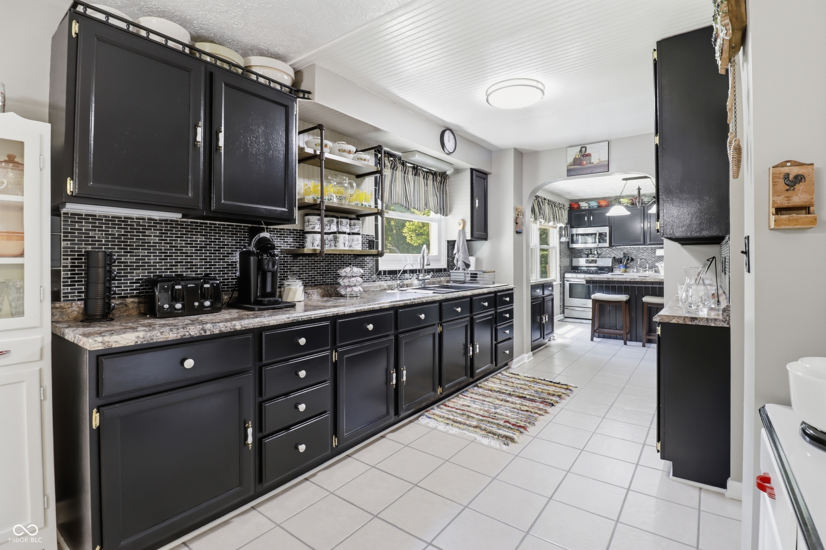 4055 Red Bud Lane