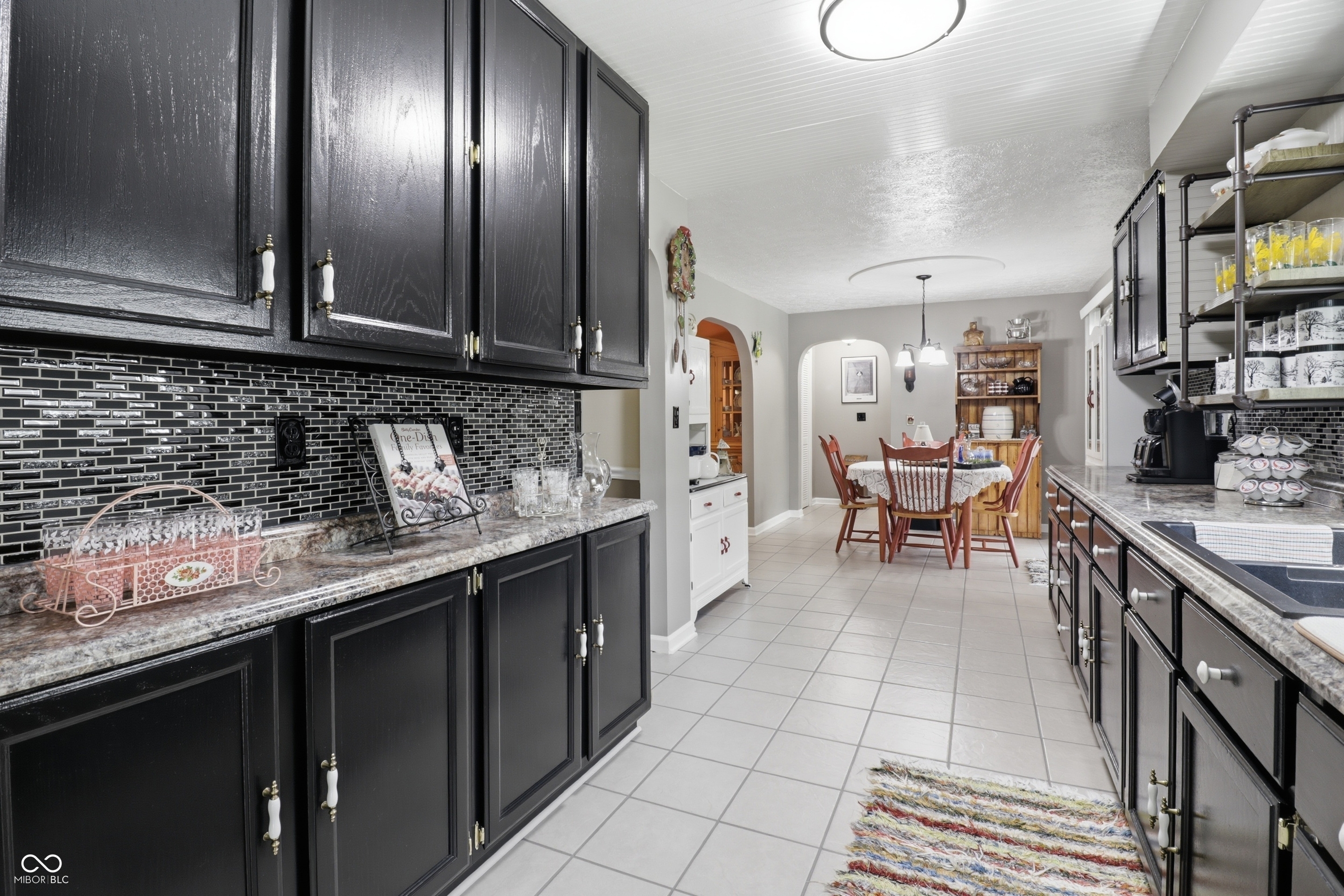 4055 Red Bud Lane