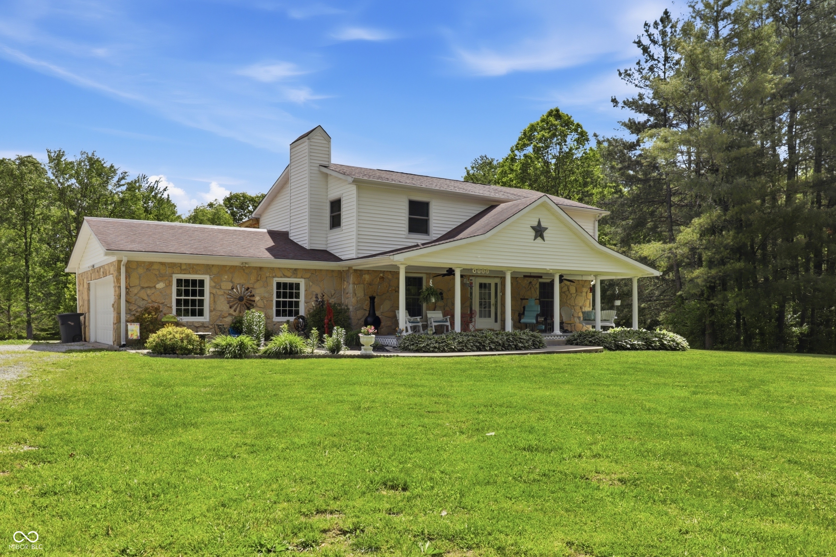 4055 Red Bud Lane