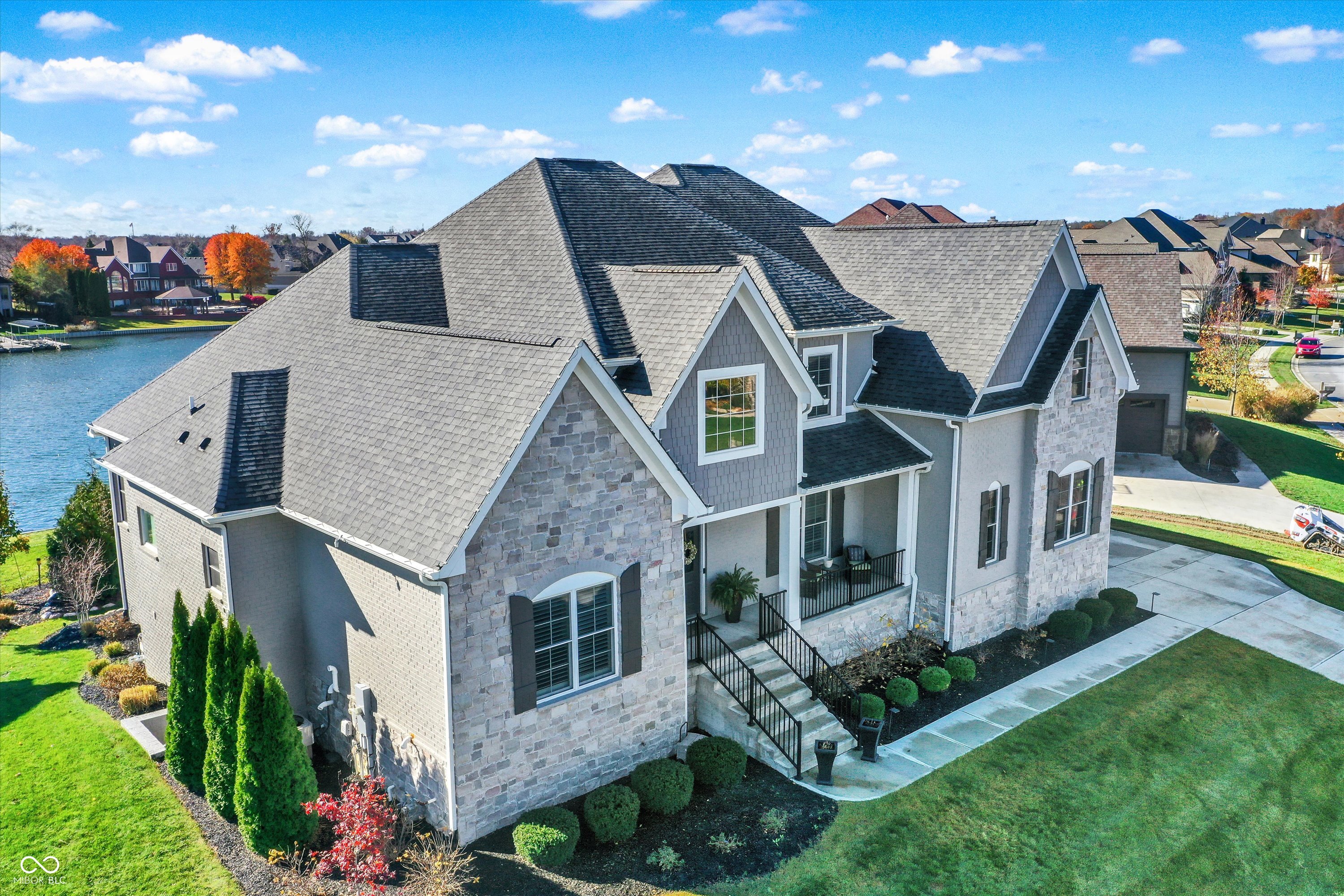 13613 Lake Ridge Lane
