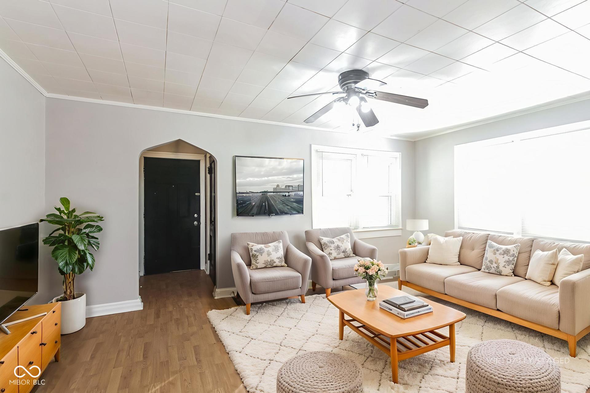 1860 W Wyoming Street