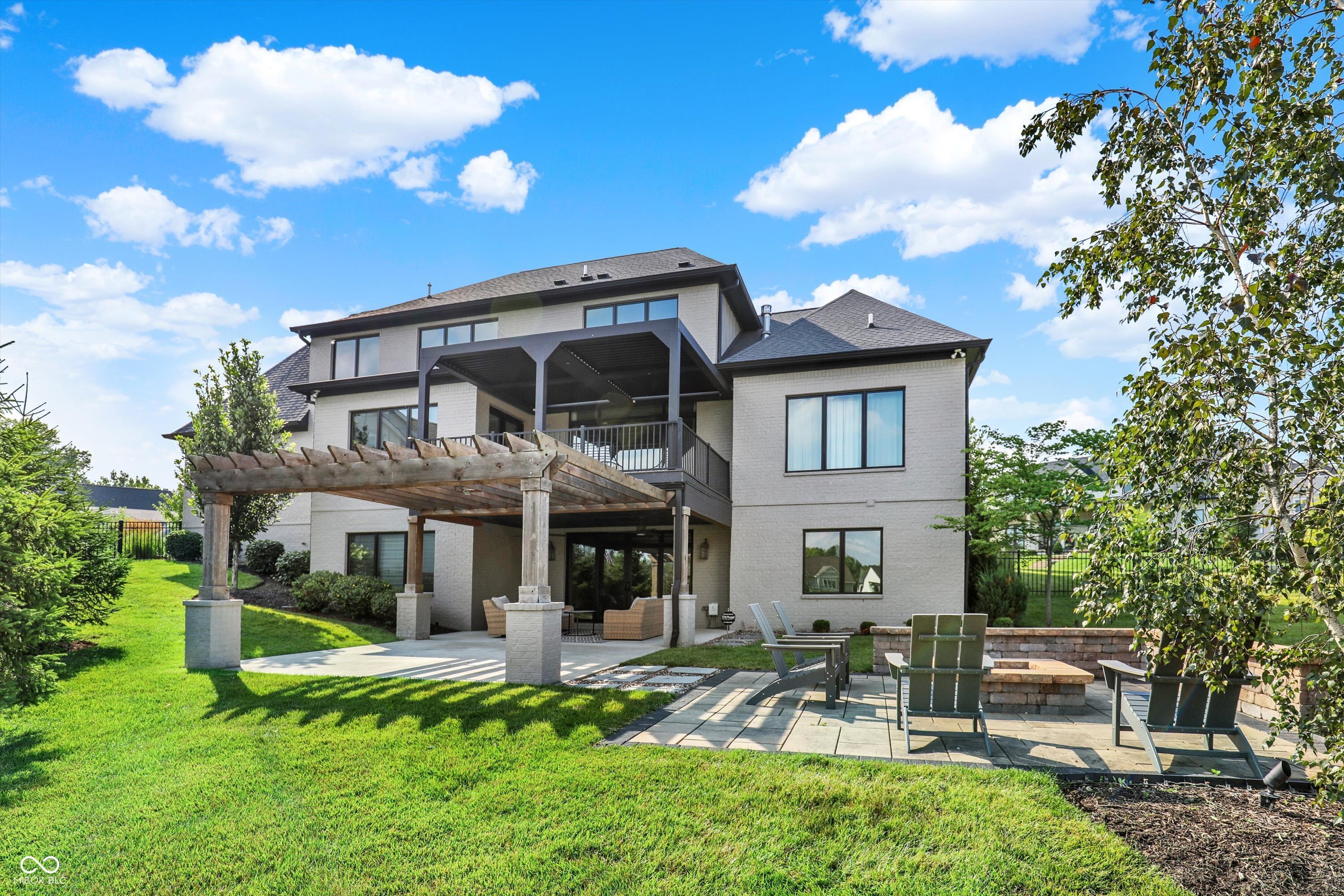 16475 Vintage Court S