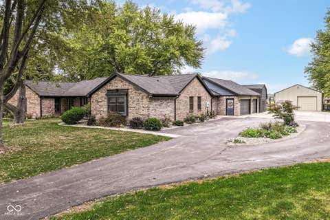 Photo of 8585 N County Road 925 E, Brownsburg, IN 46112 (MLS # 22070272)