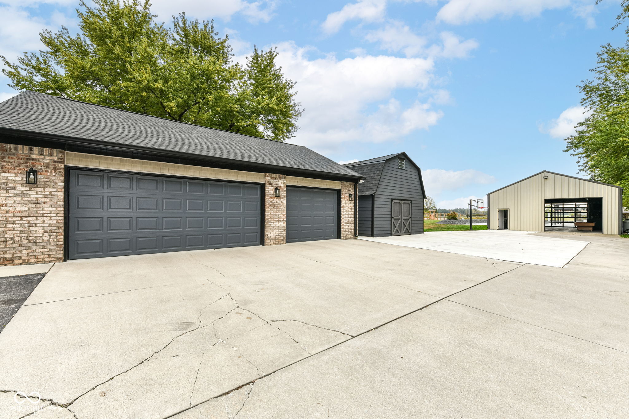 8585 N County Road 925 E