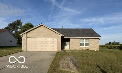 Photo of 1096 Bumblebee Way, Greenfield, IN 46140 (MLS # 22125226)