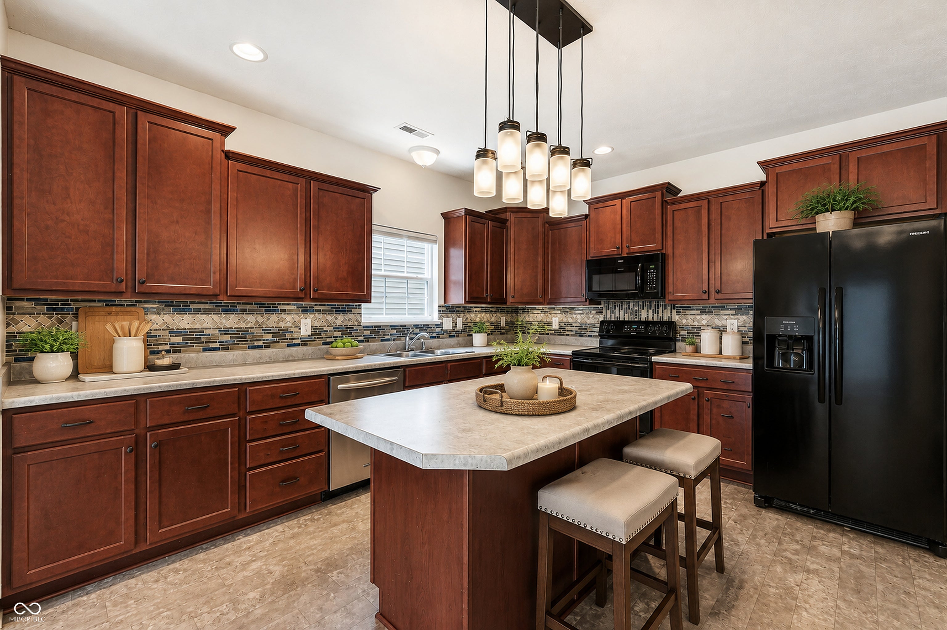5321 Tanglewood Lane