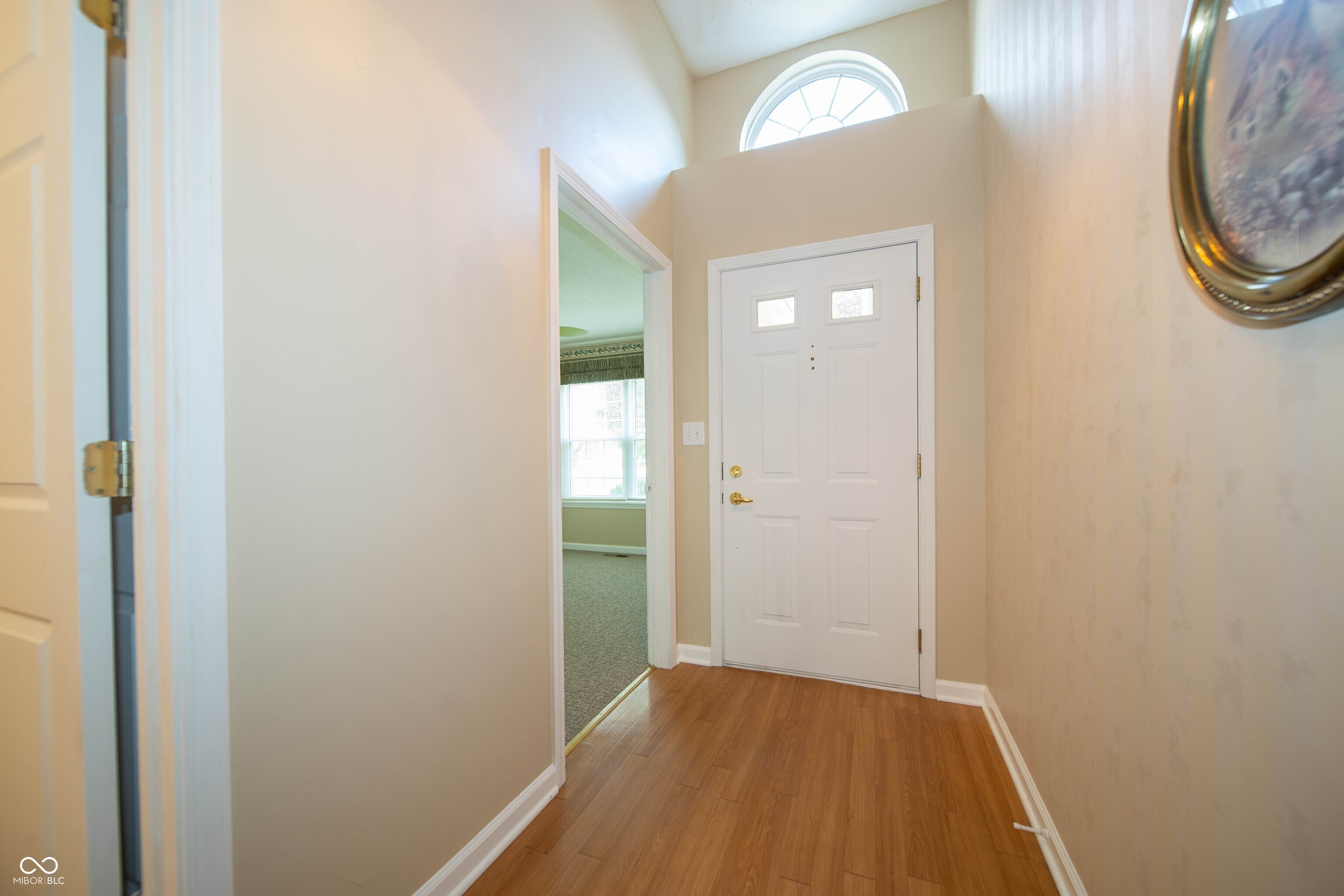 904 Village Circle Drive