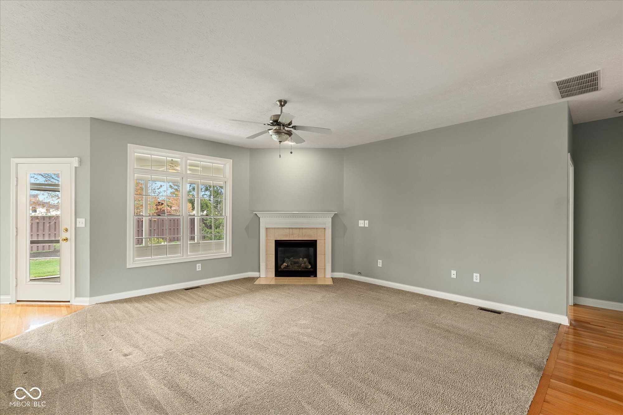 16350 Quartz Drive