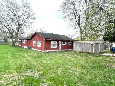 Photo of 319 Peach Tree Lane, Indianapolis, IN 46219 (MLS # 22093133)