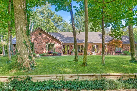 Photo of 112 Pinehurst Avenue, Fishers, IN 46037 (MLS # 22107545)
