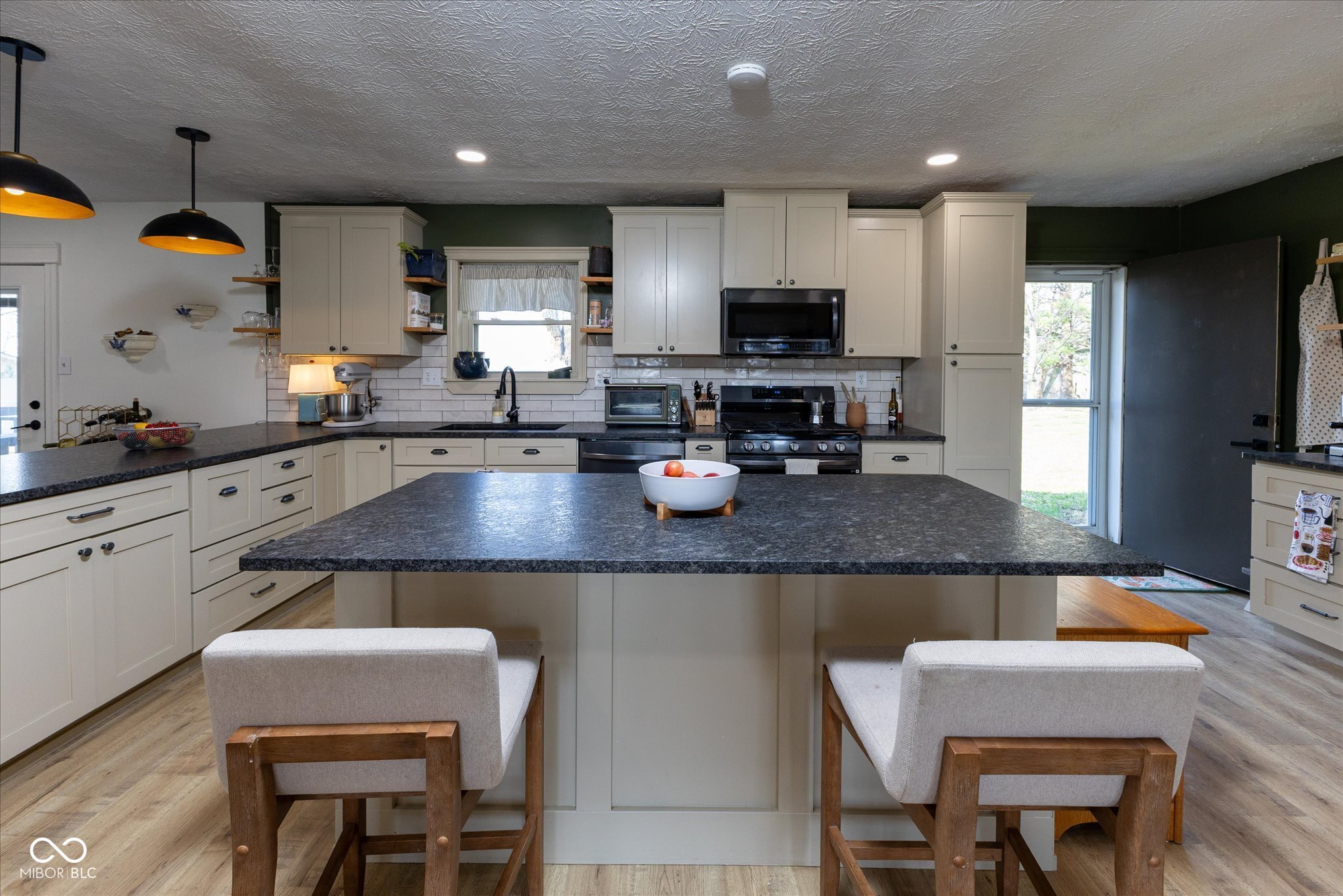 5046 N County Road 400 W