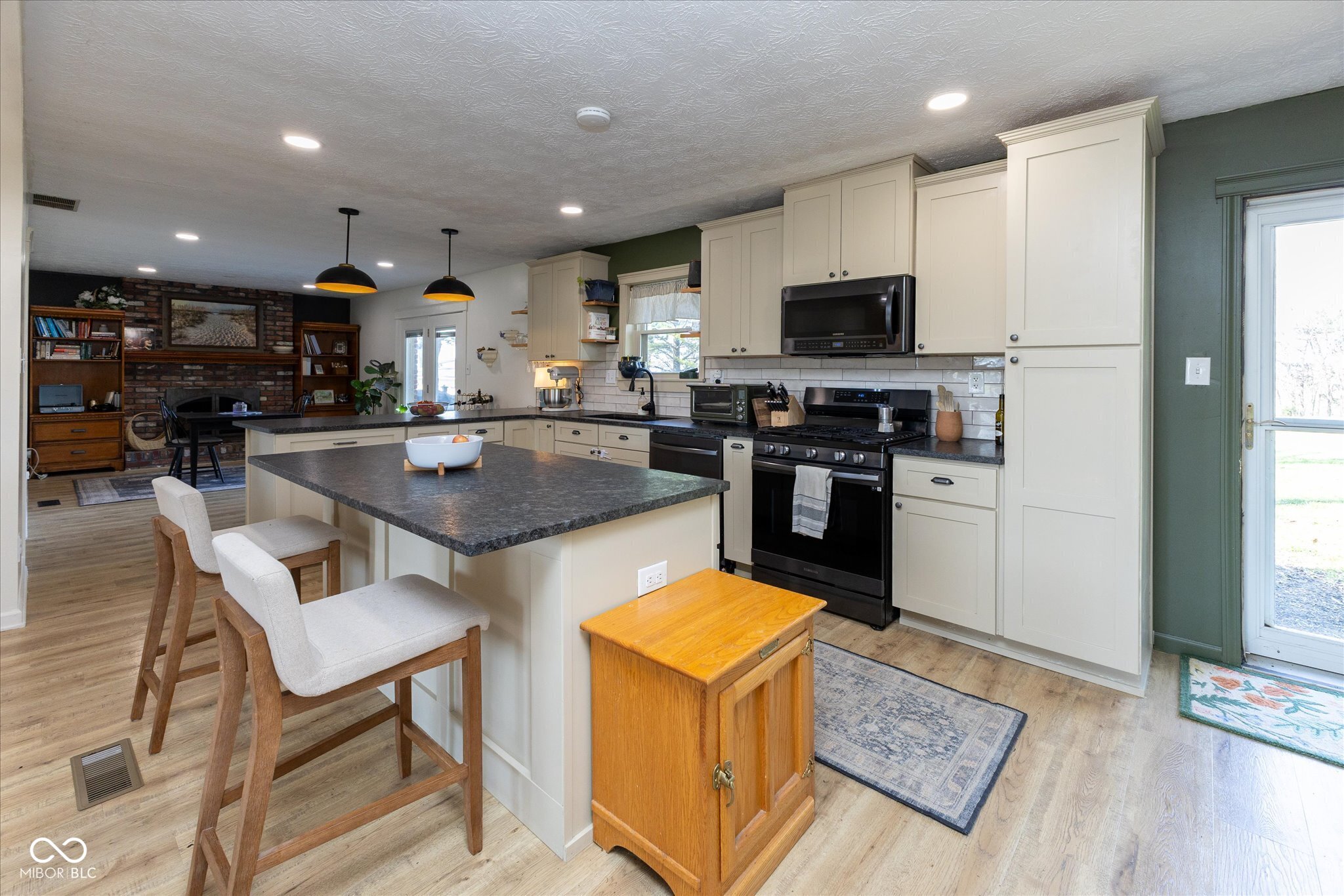 5046 N County Road 400 W