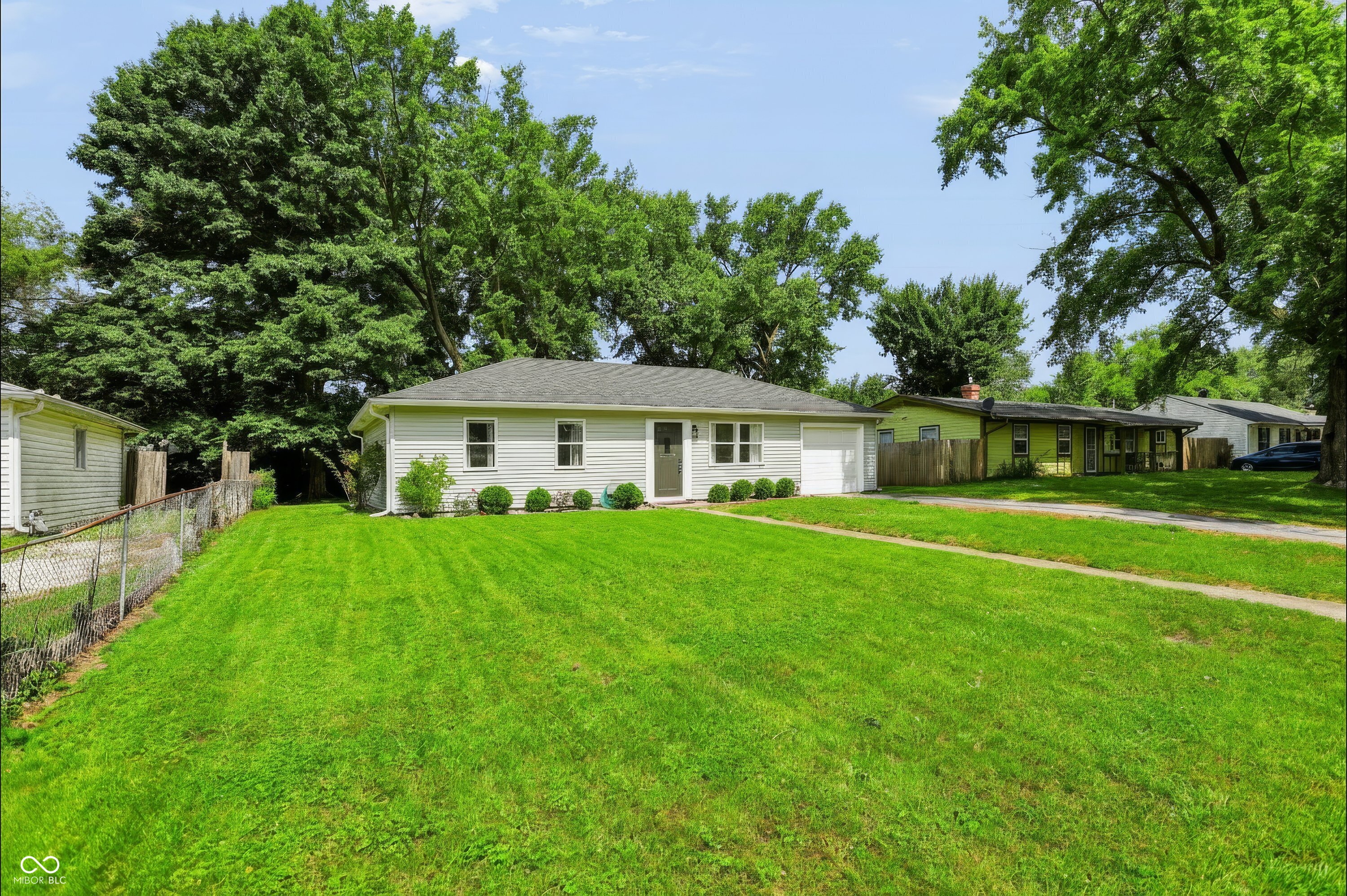 3250 Davis
