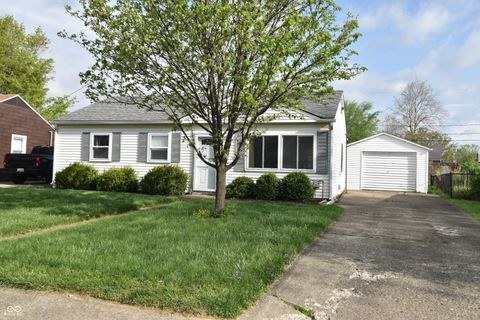 Photo of 116 Ellis Drive, Greenfield, IN 46140 (MLS # 22095467)