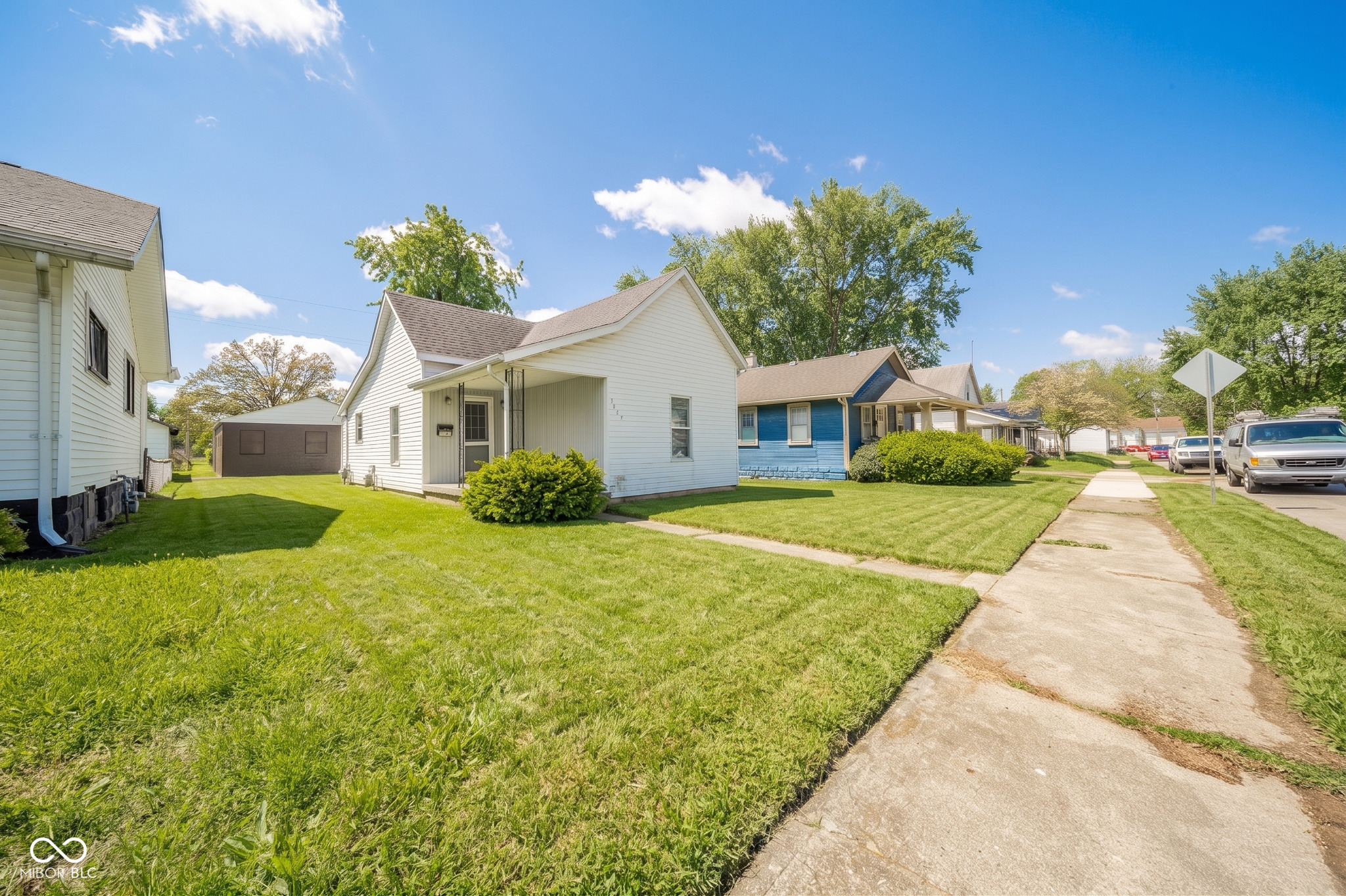 1433 W 5th Street