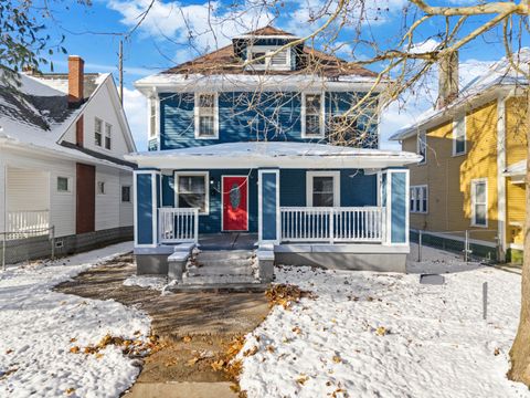 Photo of 3114 N Capitol Avenue, Indianapolis, IN 46208 (MLS # 22075964)