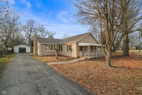 Photo of 2928 S Arlington Avenue, Indianapolis, IN 46203 (MLS # 22081289)